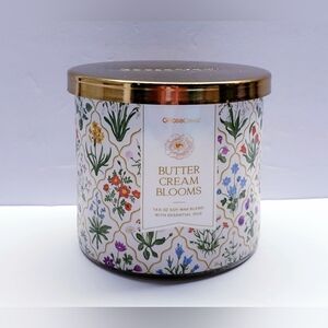Goose Creek BUTTER CREAM BLOOMS  Large 3-Wick Scented Candle, 14.5 oz